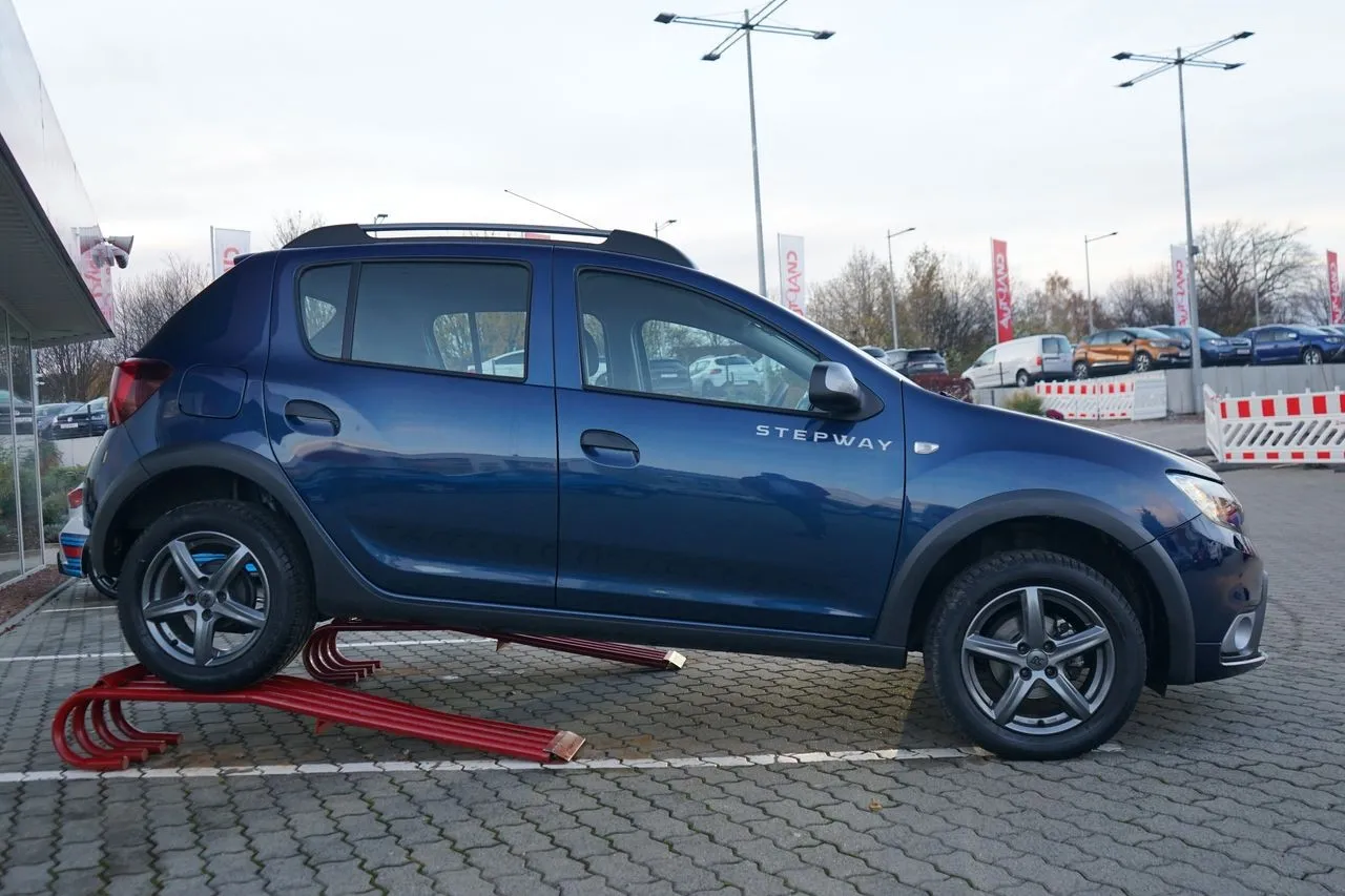 Dacia Sandero Stepway II 0.9 TCe 90...  Image 2